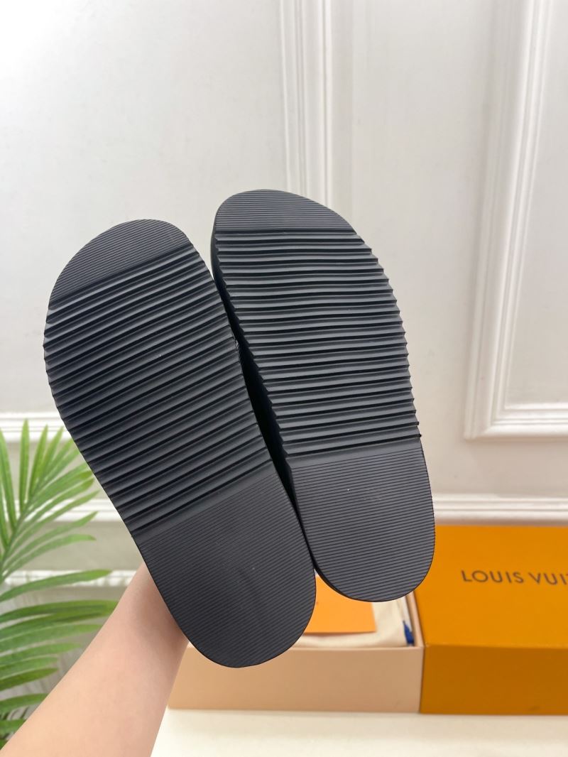 Louis Vuitton Slippers